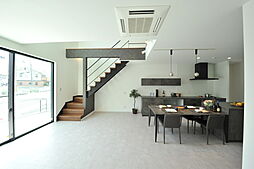 株式会社エスクリエイトの施工事例「泉佐野市 シンプルモダンな家」の画像