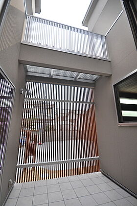 株式会社エスクリエイトの施工事例「岸和田市 渡り廊下のある家」の画像2