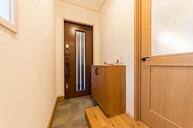 ワンダーホーム ~土地相談からお手伝いいたします~の施工事例「三角形の土地を最大限に活かしたナチュラルスタイルの家」の画像2