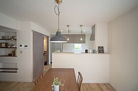 ワンダーホーム ~土地相談からお手伝いいたします~の施工事例「自然素材を使いつつもお掃除もし易いママ目線の家」の画像2