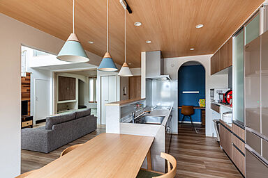 ワンダーホーム ~土地相談からお手伝いいたします~の施工事例「収納力抜群で家事動線にも優れたナチュラルスタイルの家」の画像3