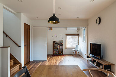 ワンダーホーム ~土地相談からお手伝いいたします~の施工事例「シンプルで機能的なナチュラルテイストの家」の画像2