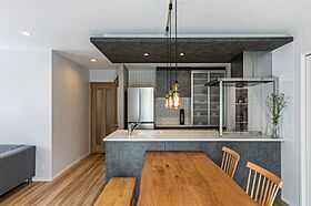 ワンダーホーム ~土地相談からお手伝いいたします~の施工事例「オシャレなグレイッシュカラーの四角い家」の画像5