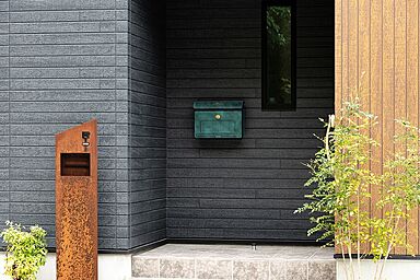 ワンダーホーム ~土地相談からお手伝いいたします~の施工事例「スタイリッシュで機能的なオリジナリティ溢れる家」の画像1