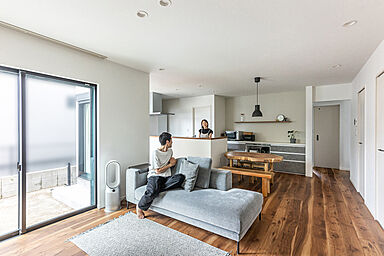 ワンダーホーム ~土地相談からお手伝いいたします~の施工事例「住み心地の良いシンプルナチュラルな家」の画像2