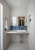 シンプルモダンスタイルの洗面所 ワンダーホーム ~土地相談からお手伝いいたします~の事例画像