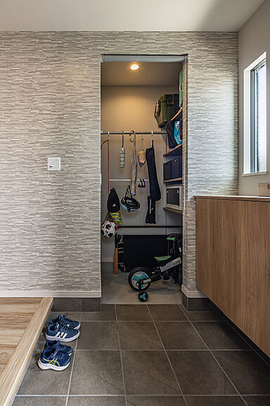 ワンダーホーム ~土地相談からお手伝いいたします~の施工事例「収納上手に暮らす、ナチュラルモダンな家」の画像1