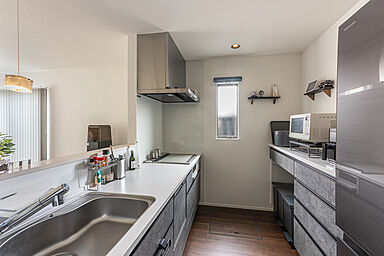 ワンダーホーム ~土地相談からお手伝いいたします~の施工事例「こだわりの照明が彩る大人のためのスタイリッシュな家」の画像5