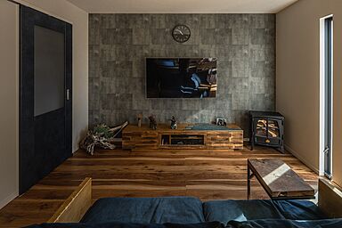 ワンダーホーム ~土地相談からお手伝いいたします~の施工事例「スタイリッシュな外観×豊富な収納。おうちキャンプも楽しめる家」の画像2