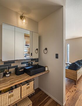 ワンダーホーム ~土地相談からお手伝いいたします~の施工事例「スタイリッシュな外観×豊富な収納。おうちキャンプも楽しめる家」の画像7