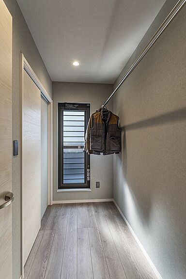 ワンダーホーム ~土地相談からお手伝いいたします~の施工事例「愛車と愛犬、どちらも主役。こだわりを詰め込んだ黒いガレージハウス」の画像8