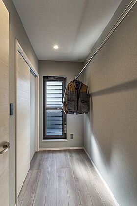 ワンダーホーム ~土地相談からお手伝いいたします~の施工事例「愛車と愛犬、どちらも主役。こだわりを詰め込んだ黒いガレージハウス」の画像8