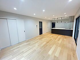 よかタウン注文住宅(糟屋営業所)の施工事例「開放感あるLDKと収納のある炭の家【モデルハウス】」のメイン画像