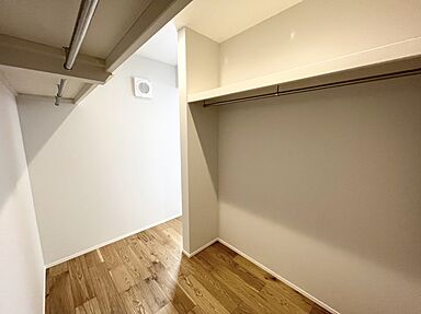 よかタウン注文住宅(糟屋営業所)の施工事例「子育て家族がゆったり暮らせる広いテラスのある家【平屋モデルハウス】」の画像9