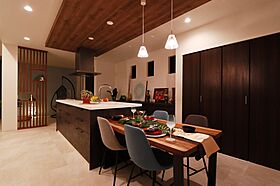 株式会社 WOODY HOUSEの施工事例「リゾートインテリアの2階建て|35坪」の画像4