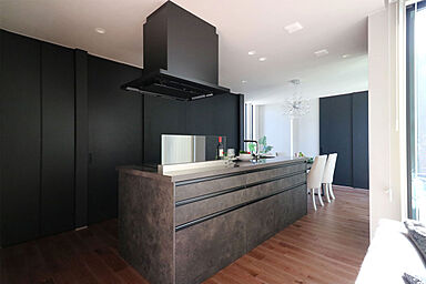 株式会社 WOODY HOUSEの施工事例「アクアリウムのある平屋住宅|34坪」の画像3