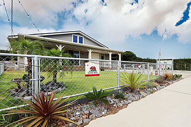 株式会社 WOODY HOUSEの施工事例「ガラス張りガレージと暮らす平屋|36坪」の画像