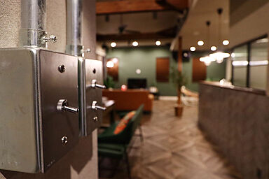 株式会社 WOODY HOUSEの施工事例「インナーガレージとつながるLDKのアメリカンハウス|36坪」の画像4