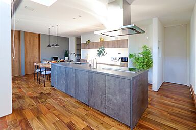 株式会社 WOODY HOUSEの施工事例「中庭のあるコの字型の平屋|36坪」の画像2