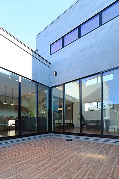 株式会社 WOODY HOUSEの施工事例「中庭のあるコの字型の平屋|36坪」の画像8