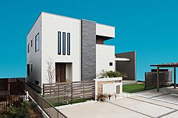 株式会社 WOODY HOUSEの施工事例「造作アクセントが光るラグジュアリーモダンの2階建て|44坪」の画像