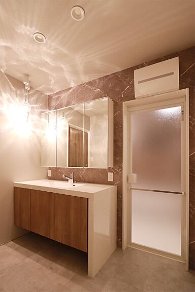 株式会社 WOODY HOUSEの施工事例「造作アクセントが光るラグジュアリーモダンの2階建て|44坪」の画像8