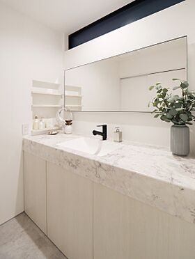 株式会社 WOODY HOUSEの施工事例「LAインフルエンサー風インテリアの1.5階建て | 36坪」の画像10