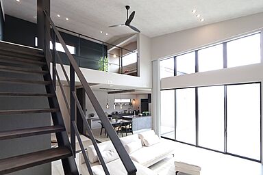 株式会社 WOODY HOUSEの施工事例「ガレージ・ロフトのある平屋 | 51坪」の画像2