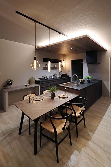 株式会社 WOODY HOUSEの施工事例「ガレージ・ロフトのある平屋 | 51坪」の画像4