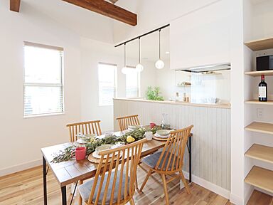 WOODY HOUSEの施工事例「海辺のカフェ風くつろぎ平屋 | 33坪」の画像2