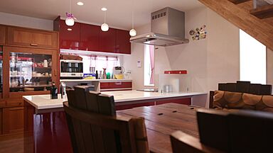 【悠悠ホーム | 健康、快適、長寿命の家】の施工事例「アイアン手すりのリビング階段/コンセプトはこだわりを詰め込んだ宝石箱のような家」の画像4