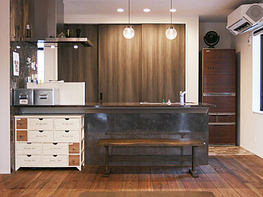 【悠悠ホーム | 健康、快適、長寿命の家】の施工事例「土間のある回遊動線が魅力/オリジナル性を持たせた「和モダン」の家」の画像2