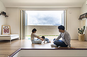 株式会社高栄ホームの施工事例「テクノストラクチャーー光と風を採り込む家ー【滋賀県大津市】」の画像3