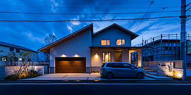 株式会社藍舎の施工事例「大きな屋根のチムニーハウス」の画像