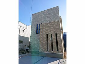 太陽ハウジング株式会社の施工事例「知立市 Nさま邸 「パントリーと玄関の動線を意識した、収納上手なお家」」のメイン画像