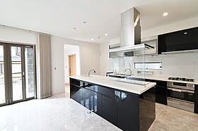 太陽ハウジング株式会社の施工事例「刈谷市 Nさま邸 「大容量の収納スペース、お手入れ楽々、災害に強いお家」」のメイン画像