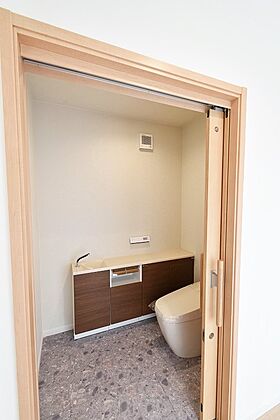 太陽ハウジング株式会社の施工事例「刈谷市 Nさま邸 「大容量の収納スペース、お手入れ楽々、災害に強いお家」」の画像6