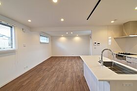 太陽ハウジング株式会社の施工事例「知立市 Mさま邸 「採光の良い2階リビングでお洒落なアイランドキッチンのお家」」の画像2