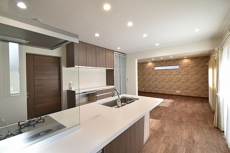 太陽ハウジング株式会社の公式画像_リビング2