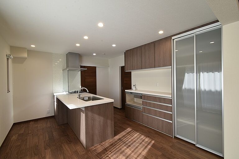 太陽ハウジング株式会社の公式画像_キッチン3