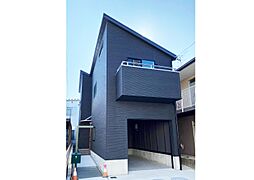 太陽ハウジング株式会社の施工事例「知立市 Sさま邸 「ガレージライフを満喫、勾配天井で明るく開放的なお家」」の画像