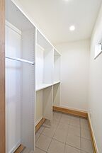 シンプルモダンスタイルの収納 太陽ハウジング株式会社の事例画像