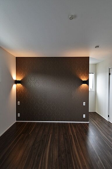 太陽ハウジング株式会社の施工事例「刈谷市Kさま「白をベースに異素材を上手く組み合わせたスタイリッシュなお家」」の画像2