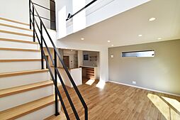 太陽ハウジング株式会社の施工事例「刈谷市Fさま「ところどころに「黒」を配置し、空間全体にまとまりのあるお家」」の画像