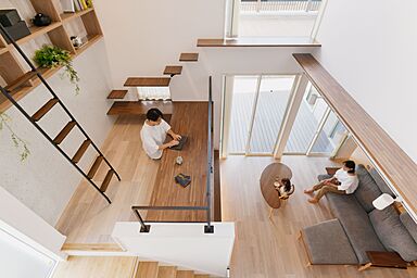 近藤建設株式会社の施工事例「スキップフロアが創る開放空間で、家族がシームレスにつながる家」の画像
