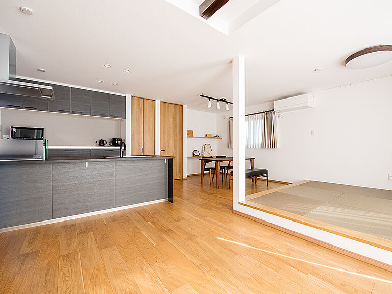 近藤建設株式会社の公式画像_リビング3