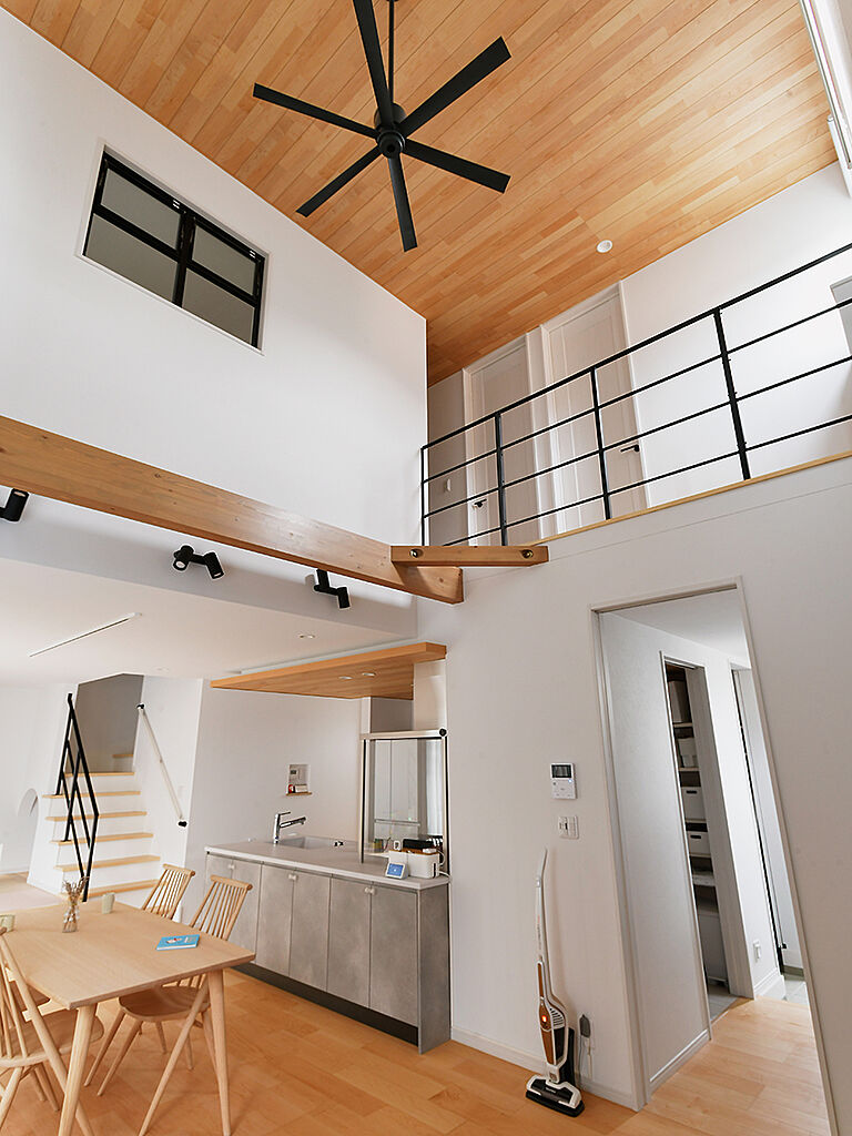 近藤建設株式会社の公式画像_リビング4