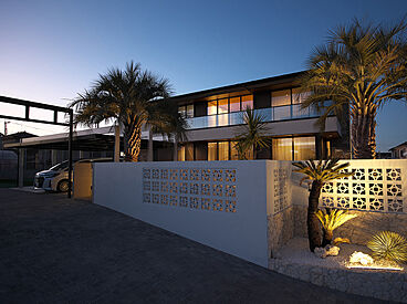 近藤建設株式会社の施工事例「南国リゾートの開放感の中で、7人家族が伸びやかに暮らす家」の画像