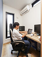 シンプルモダンスタイルの洋室 近藤建設株式会社の事例画像