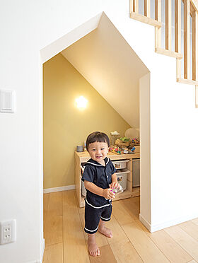 近藤建設株式会社の施工事例「家族がつながるナチュラルな住まい。20代で建てた可愛い三角屋根の家」の画像5